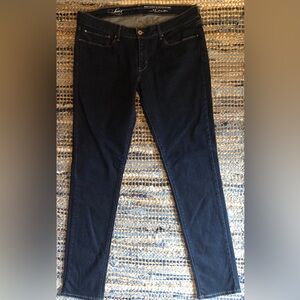 Dark Blue Denim Levi’s Women’s Jeans